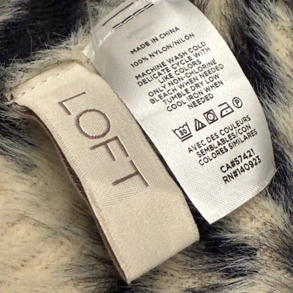 LOFT Tiger Stripe Blanket Scarf - Picture 8 of 11